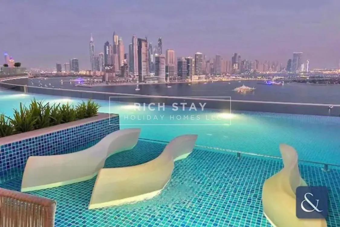 Apartment Seven Palm Escape 1Br In Palm Jumeirah Dubai United Arab Emirates